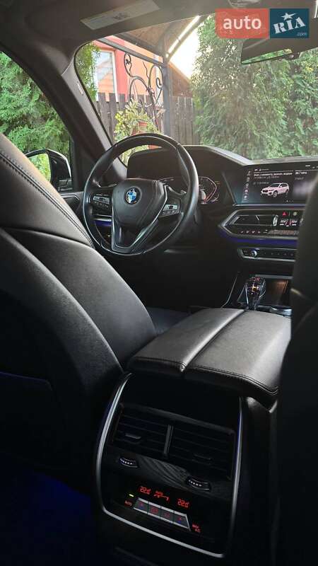 Позашляховик / Кросовер BMW X5 2020 в Луцьку