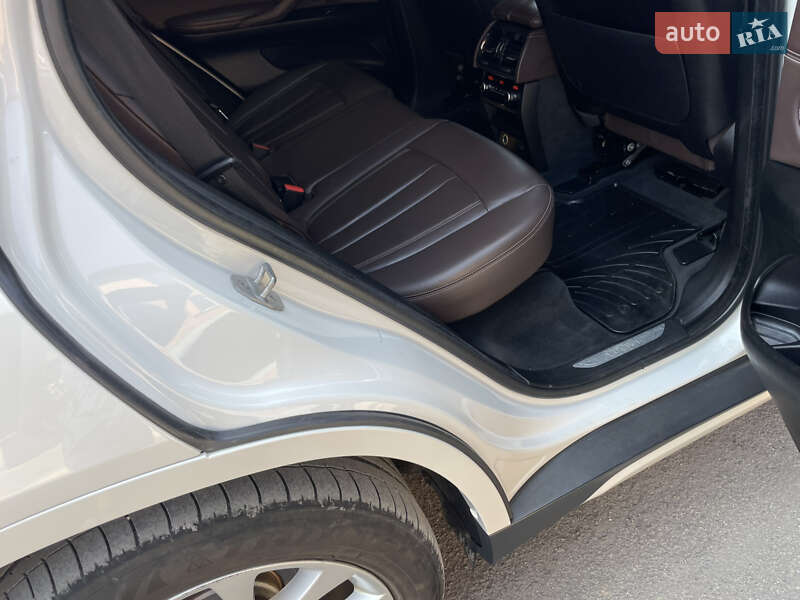 Внедорожник / Кроссовер BMW X5 2015 в Тернополе фото 33 Внедорожник / Кроссовер BMW X5 2015 в Тернополе