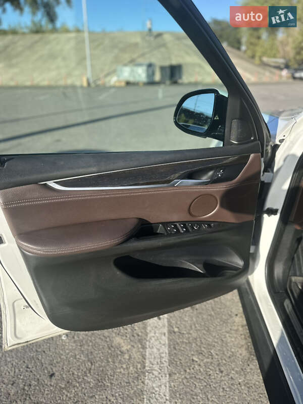 Внедорожник / Кроссовер BMW X5 2017 в Киеве