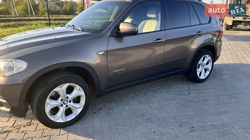 Внедорожник / Кроссовер BMW X5 2010 в Звягеле фото 3 Внедорожник / Кроссовер BMW X5 2010 в Звягеле
