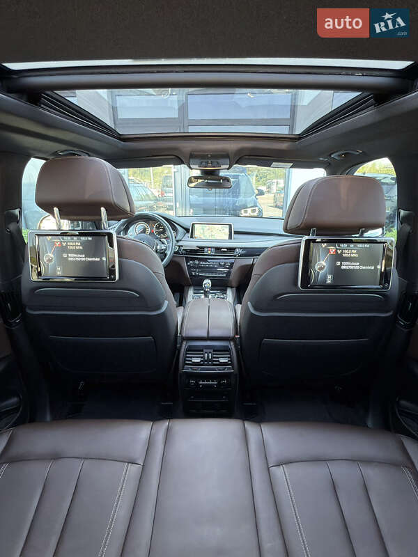 Внедорожник / Кроссовер BMW X5 2014 в Черновцах