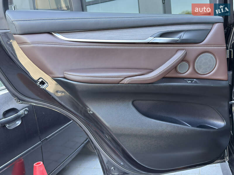 Внедорожник / Кроссовер BMW X5 2014 в Черновцах