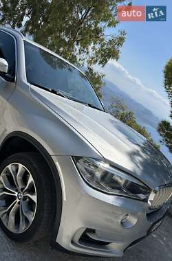 Внедорожник / Кроссовер BMW X5 2015 в Ровно