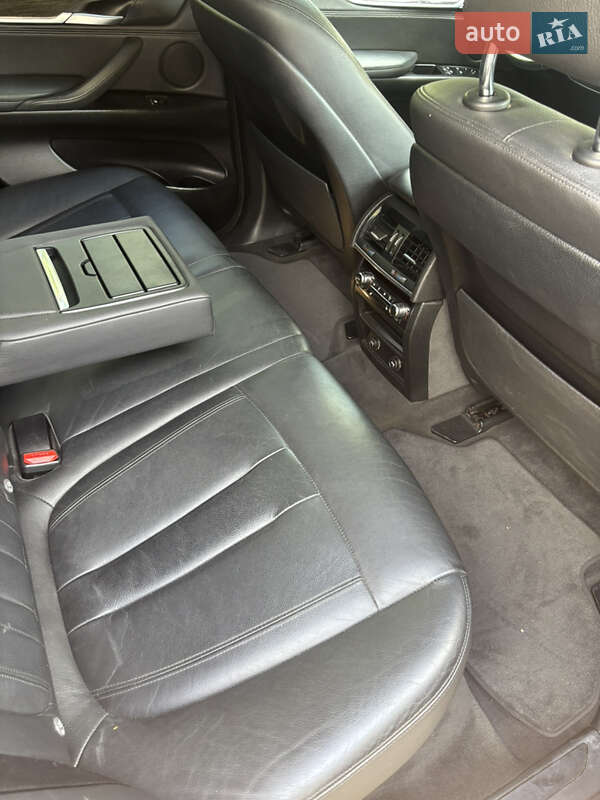 Внедорожник / Кроссовер BMW X5 2016 в Львове