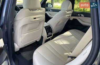 Внедорожник / Кроссовер BMW X5 2020 в 