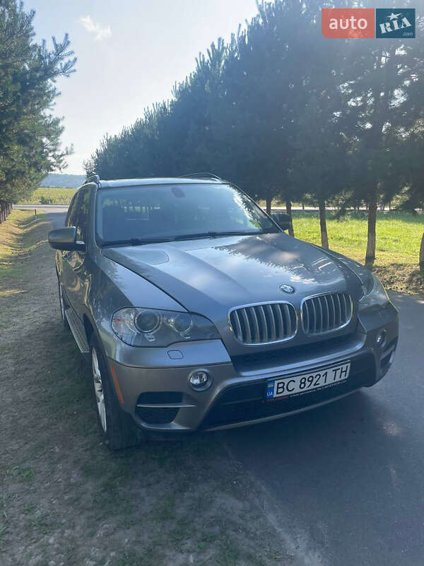 Внедорожник / Кроссовер BMW X5 2012 в Львове