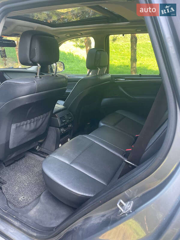 Внедорожник / Кроссовер BMW X5 2012 в Львове