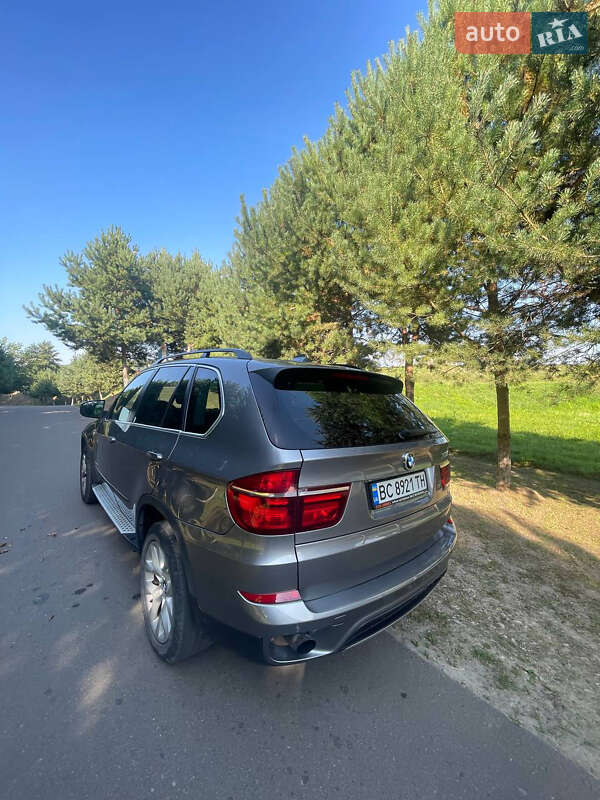 Внедорожник / Кроссовер BMW X5 2012 в Львове