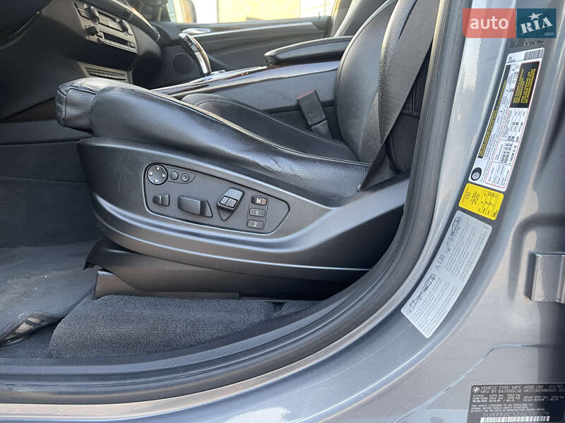 Внедорожник / Кроссовер BMW X5 2010 в Тернополе