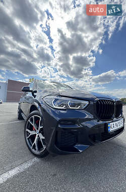 Внедорожник / Кроссовер BMW X5 2022 в Киеве