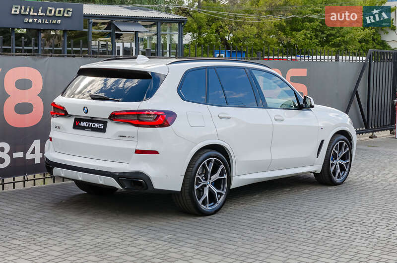 Внедорожник / Кроссовер BMW X5 2022 в Киеве