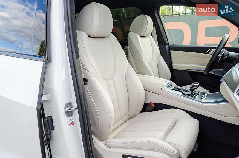 Внедорожник / Кроссовер BMW X5 2022 в Киеве