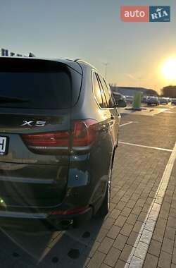 Внедорожник / Кроссовер BMW X5 2015 в Одессе
