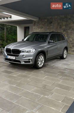 Внедорожник / Кроссовер BMW X5 2016 в Черновцах