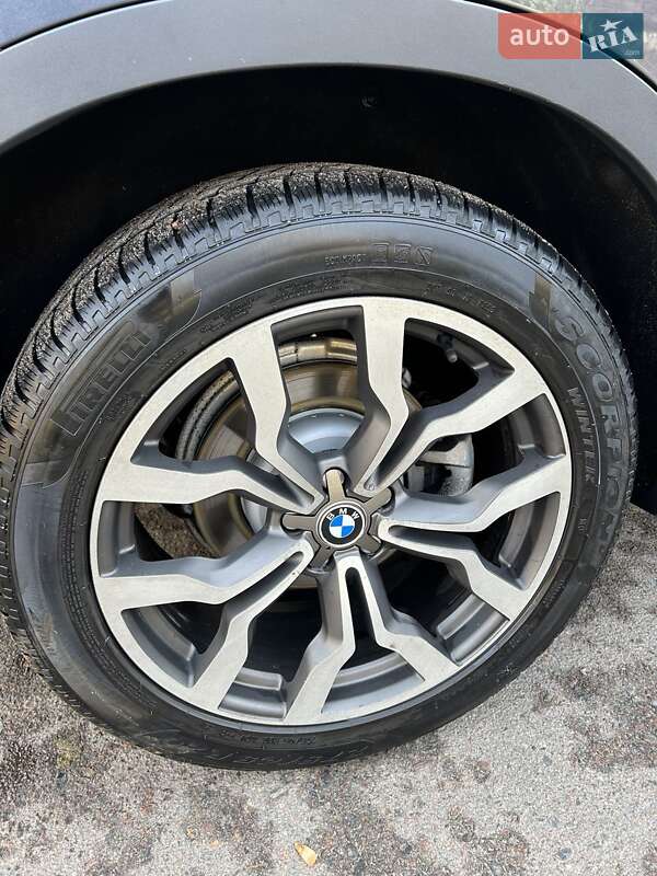 Позашляховик / Кросовер BMW X5 2019 в Рівному