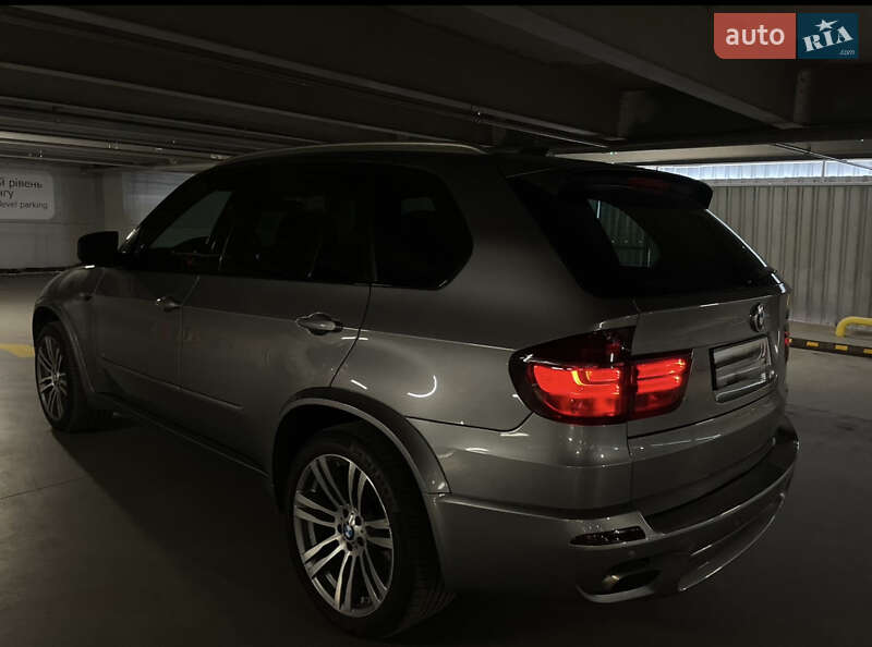 Внедорожник / Кроссовер BMW X5 2012 в Вараше