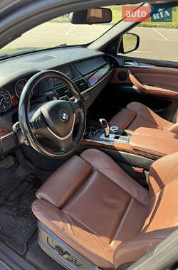 Внедорожник / Кроссовер BMW X5 2012 в 