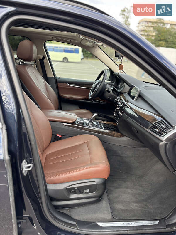Внедорожник / Кроссовер BMW X5 2016 в Киеве