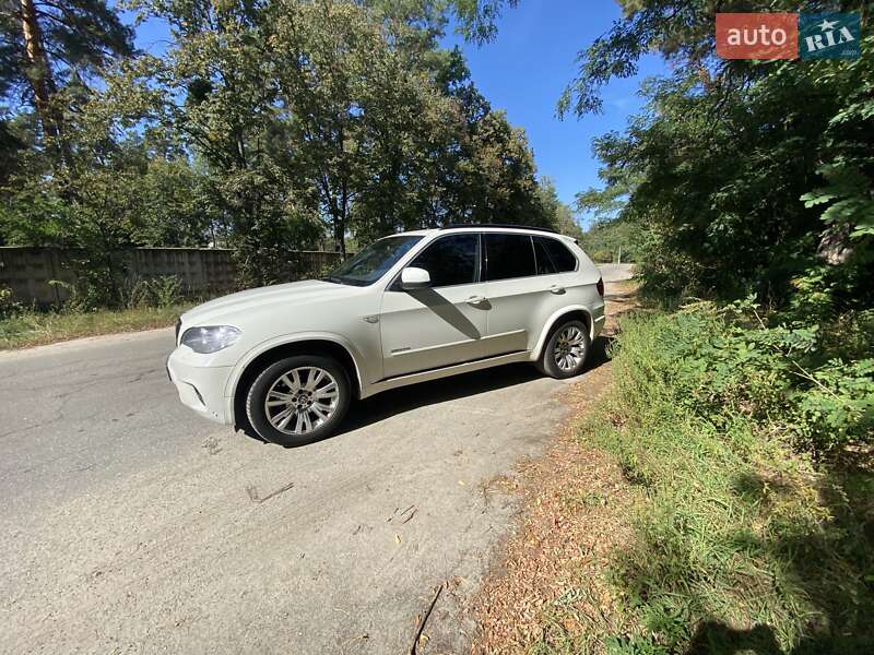 Внедорожник / Кроссовер BMW X5 2012 в Киеве