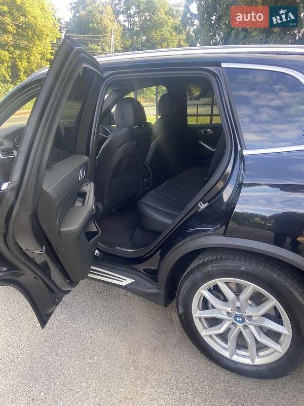 Внедорожник / Кроссовер BMW X5 2022 в Киеве