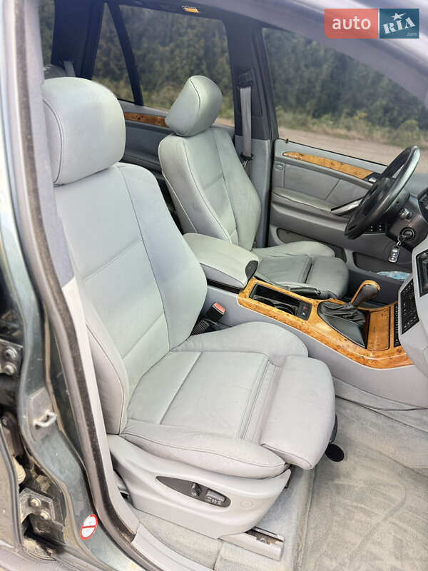 Позашляховик / Кросовер BMW X5 2005 в Чернівцях