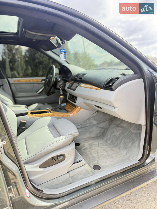 Позашляховик / Кросовер BMW X5 2005 в Чернівцях