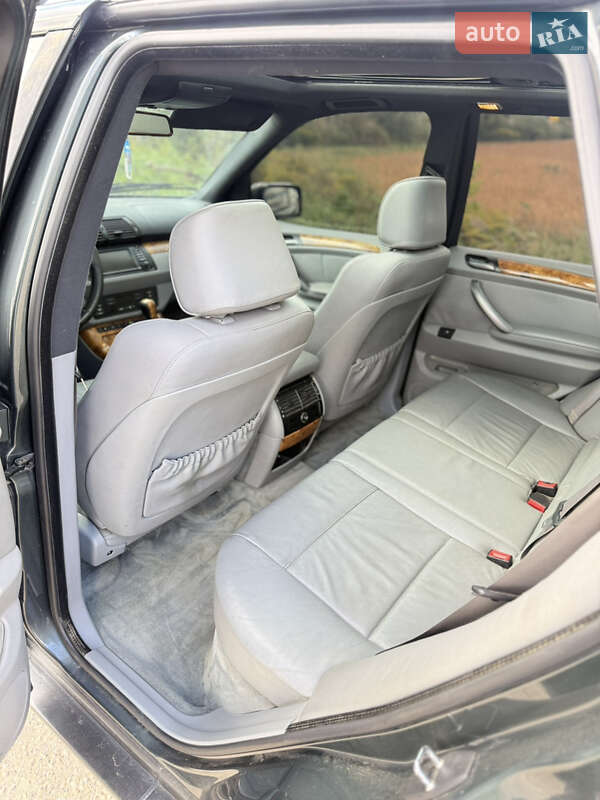 Позашляховик / Кросовер BMW X5 2005 в Чернівцях