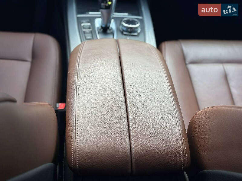 Внедорожник / Кроссовер BMW X5 2014 в Львове