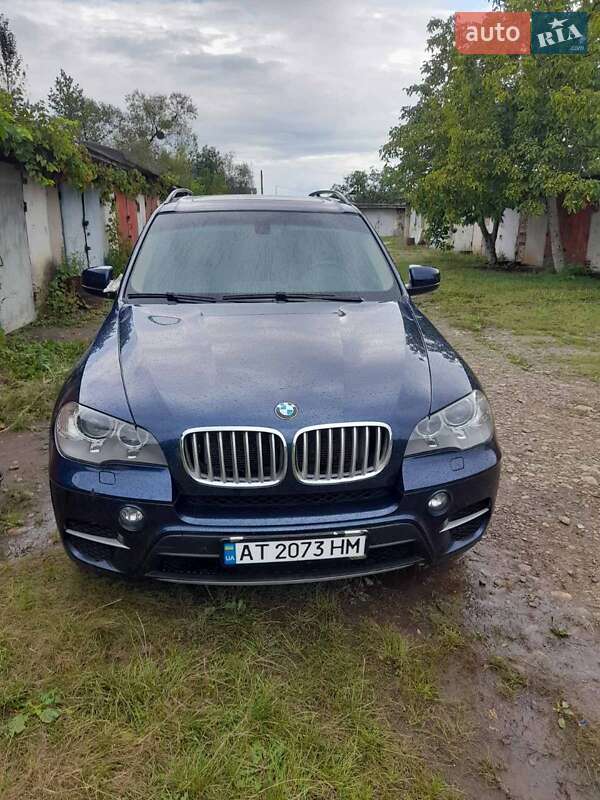 Внедорожник / Кроссовер BMW X5 2012 в Калуше