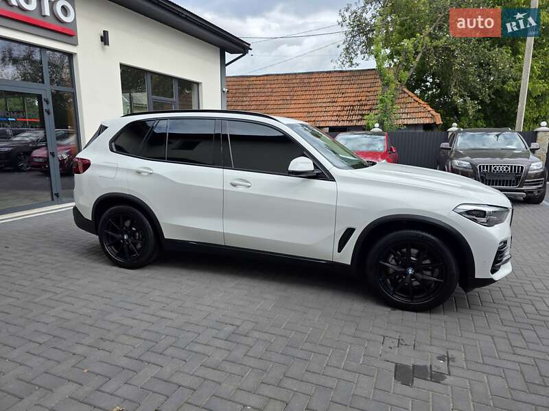 Внедорожник / Кроссовер BMW X5 2019 в Коломые