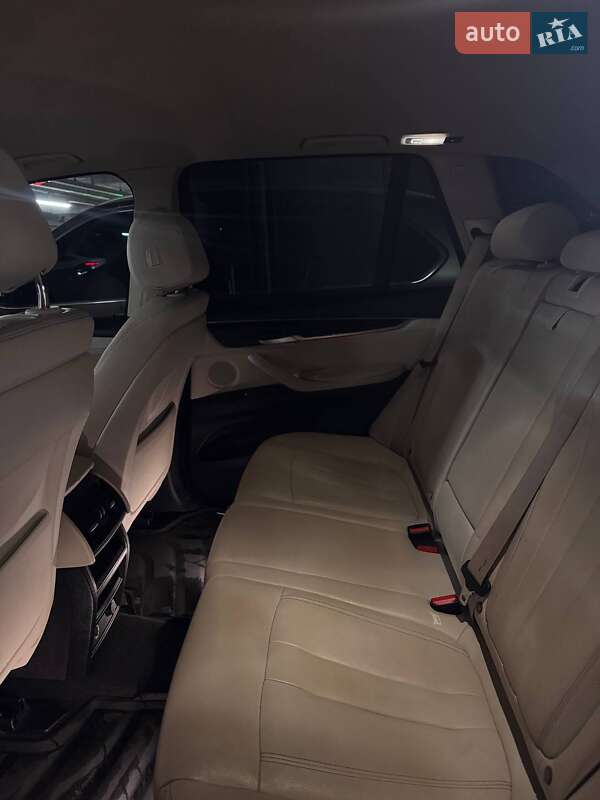 Позашляховик / Кросовер BMW X5 2016 в Львові