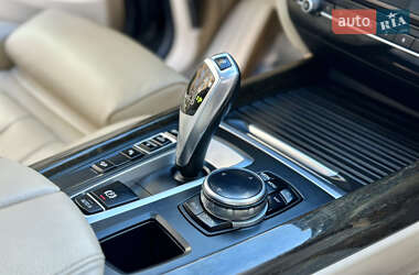 Позашляховик / Кросовер BMW X5 2014 в 