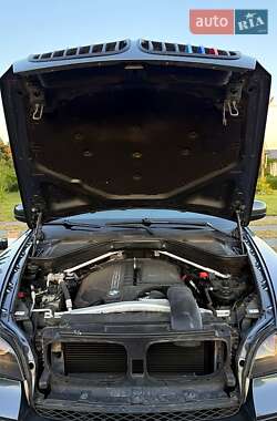 Позашляховик / Кросовер BMW X5 2011 в Луцьку