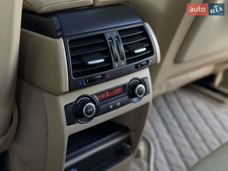 Внедорожник / Кроссовер BMW X5 2013 в Днепре