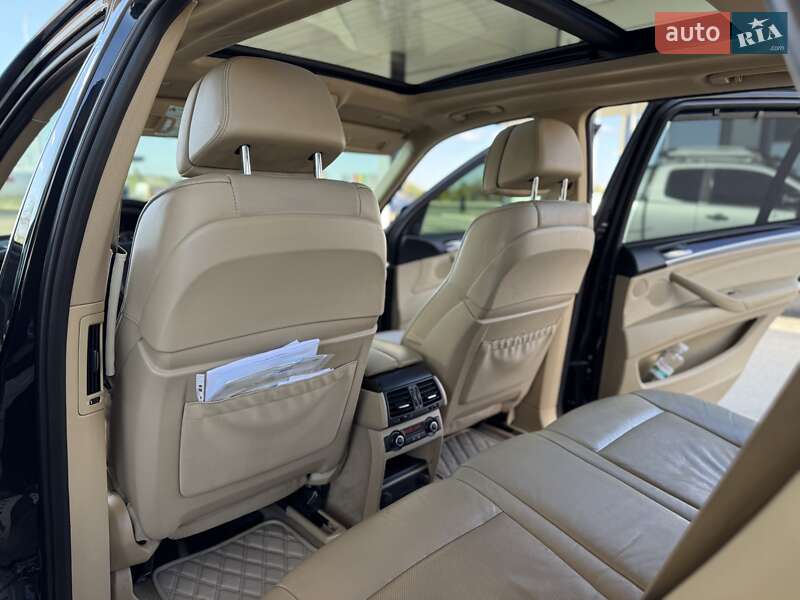 Внедорожник / Кроссовер BMW X5 2013 в Днепре