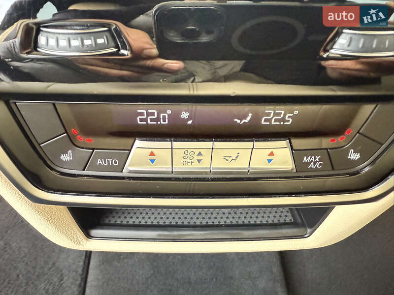 Позашляховик / Кросовер BMW X5 2020 в Луцьку