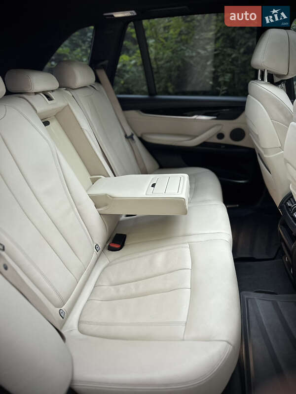 Позашляховик / Кросовер BMW X5 2014 в Києві