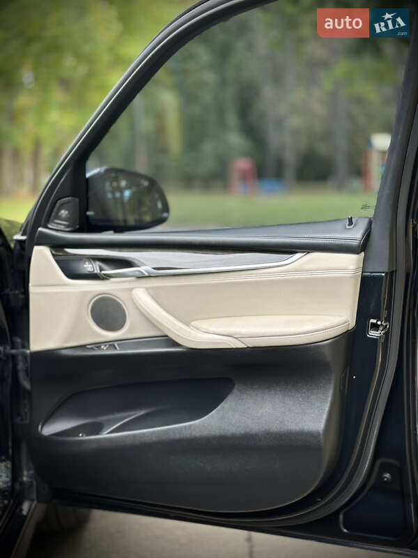 Позашляховик / Кросовер BMW X5 2014 в Києві