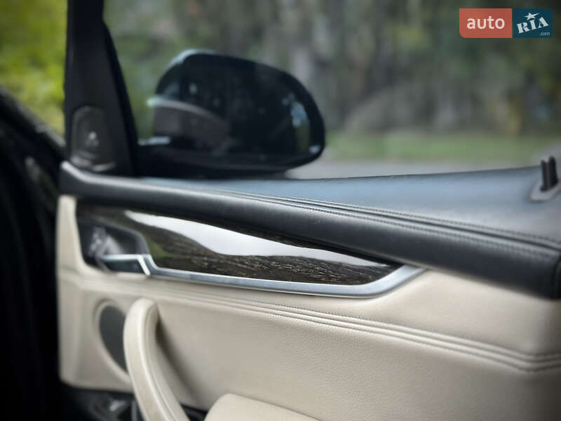 Позашляховик / Кросовер BMW X5 2014 в Києві