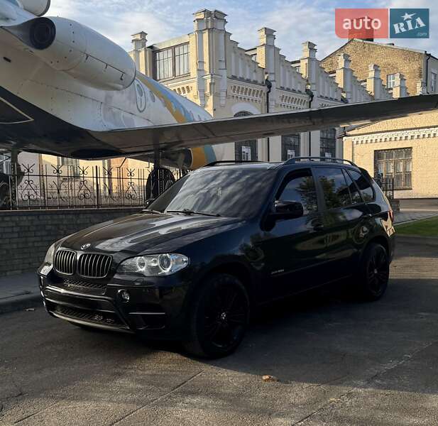 Внедорожник / Кроссовер BMW X5 2012 в Киеве