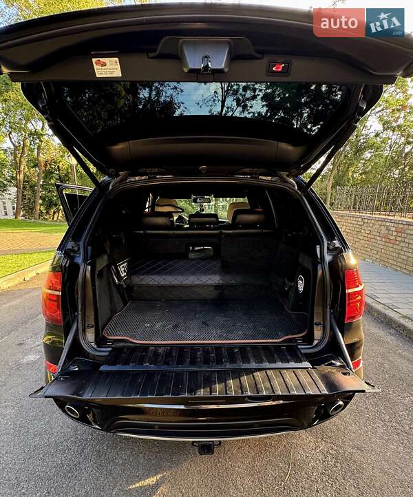 Внедорожник / Кроссовер BMW X5 2012 в Киеве