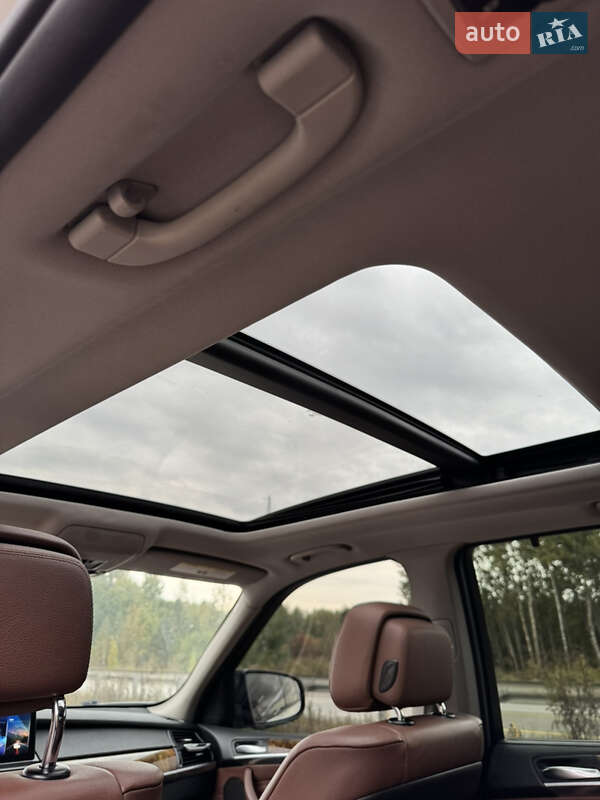 Внедорожник / Кроссовер BMW X5 2010 в Житомире