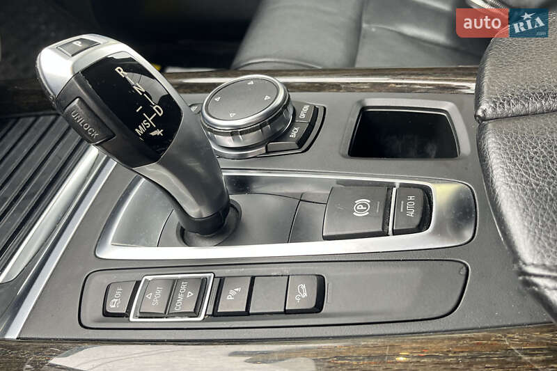 Позашляховик / Кросовер BMW X5 2015 в Стрию