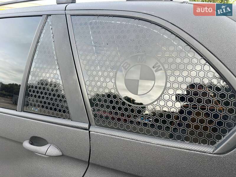 Позашляховик / Кросовер BMW X5 2003 в Запоріжжі