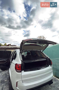 Внедорожник / Кроссовер BMW X5 2015 в Черновцах