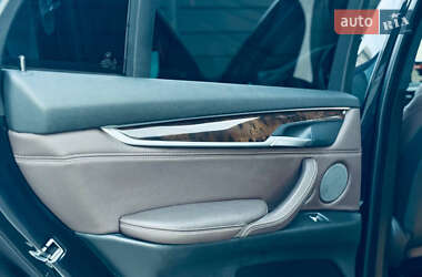 Внедорожник / Кроссовер BMW X5 2015 в 