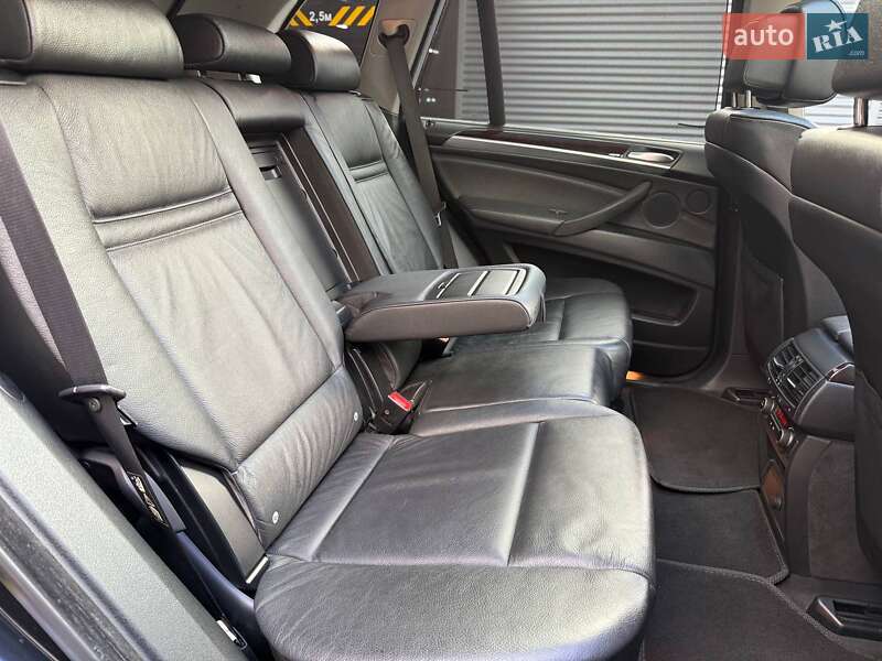 Внедорожник / Кроссовер BMW X5 2008 в Киеве