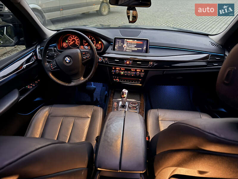 Внедорожник / Кроссовер BMW X5 2014 в Черновцах