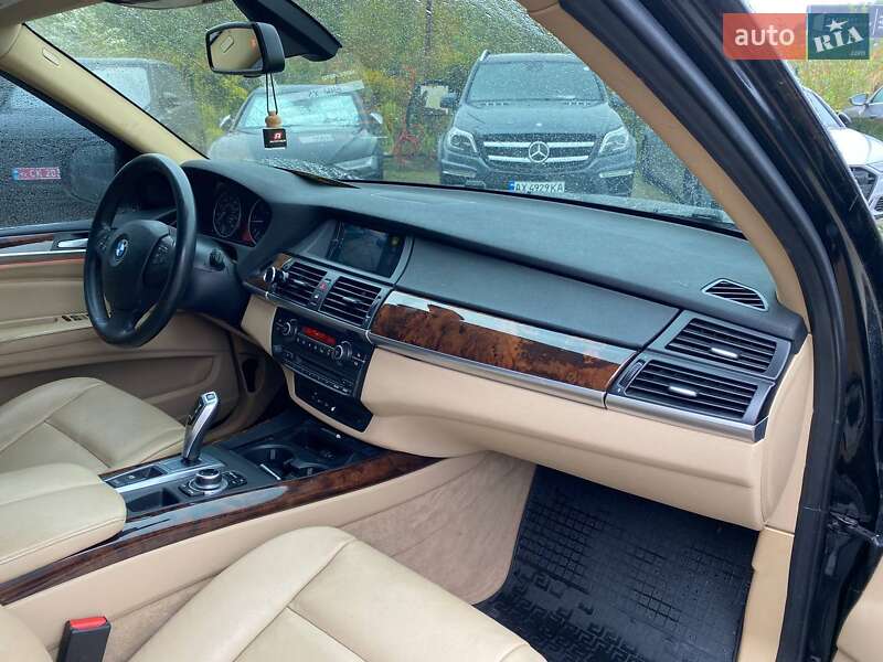 Позашляховик / Кросовер BMW X5 2013 в Львові фото 9 Позашляховик / Кросовер BMW X5 2013 в Львові