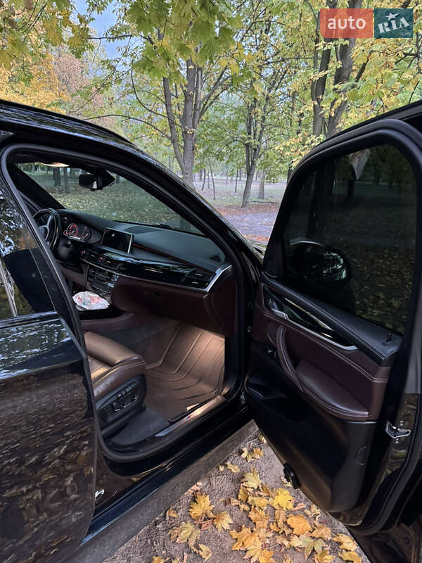 Внедорожник / Кроссовер BMW X5 2016 в Никополе